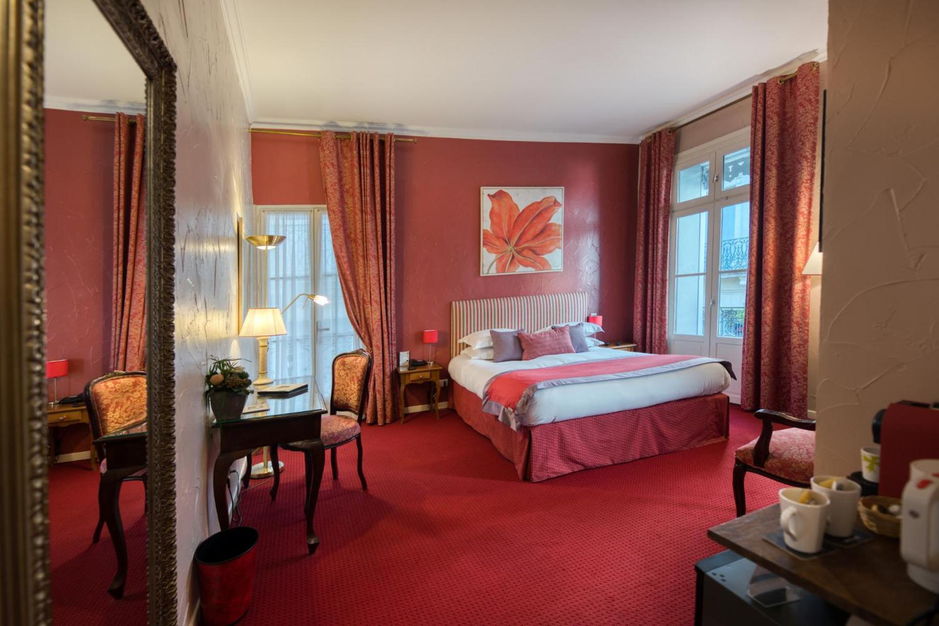 Hotel D'Aragon - Place De La Comedie Montpellier Kültér fotó