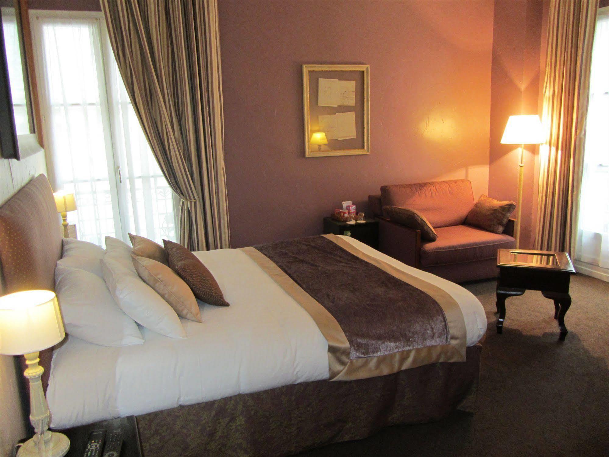 Hotel D'Aragon - Place De La Comedie Montpellier Kültér fotó